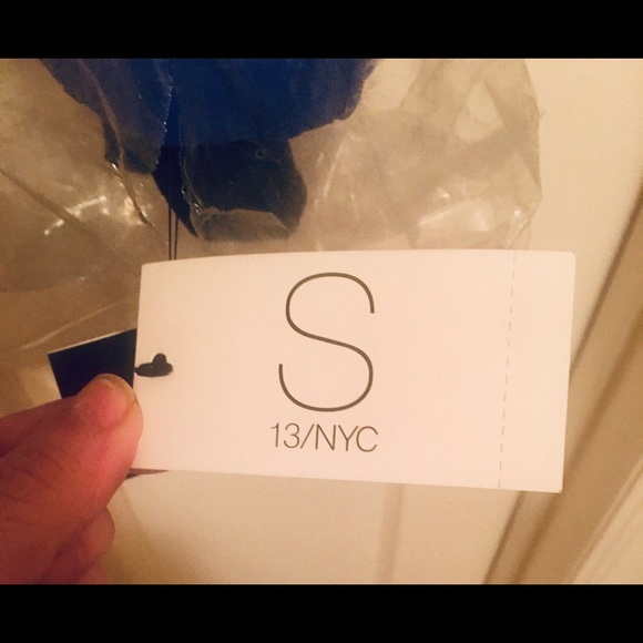 Excellent Price for a S13 Kylie Puffer Coat, NWT - Picture 7 of 7